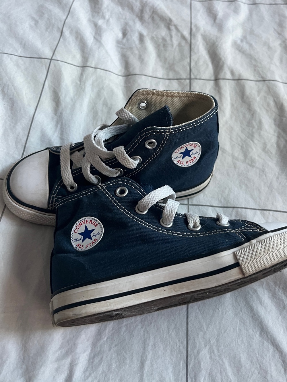 Converse Kids Sz 9 Navy High-Top Sneakers